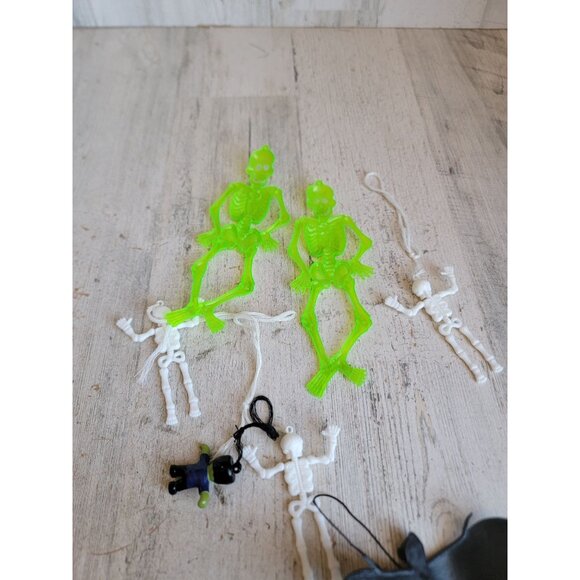 Hanging Frankenstein skeleton bat variety Halloween home decor set - Picture 9 of 9